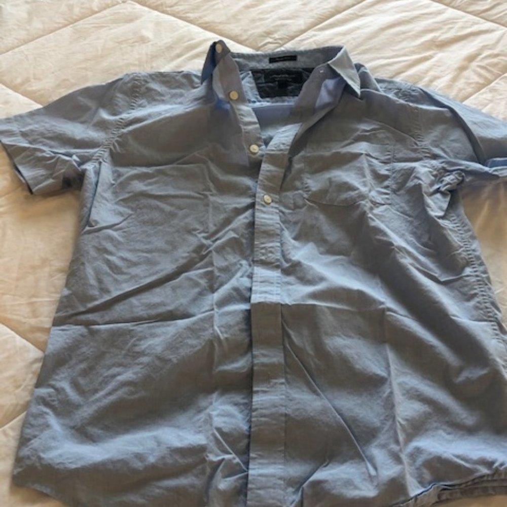 Banana Republic Short Sleeve Button Down Shirt